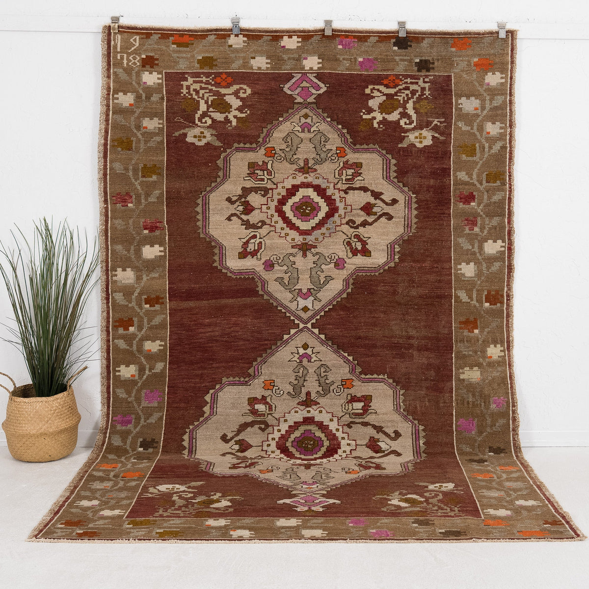 Aelivra - Vintage Turkish Area Rug