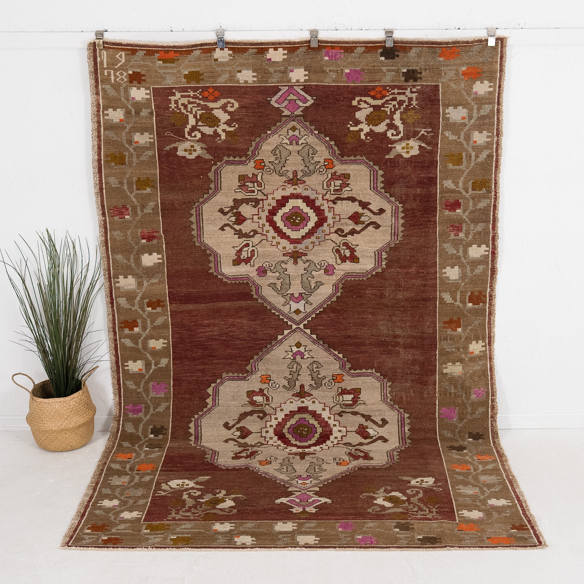 Aelivra - Vintage Turkish Area Rug