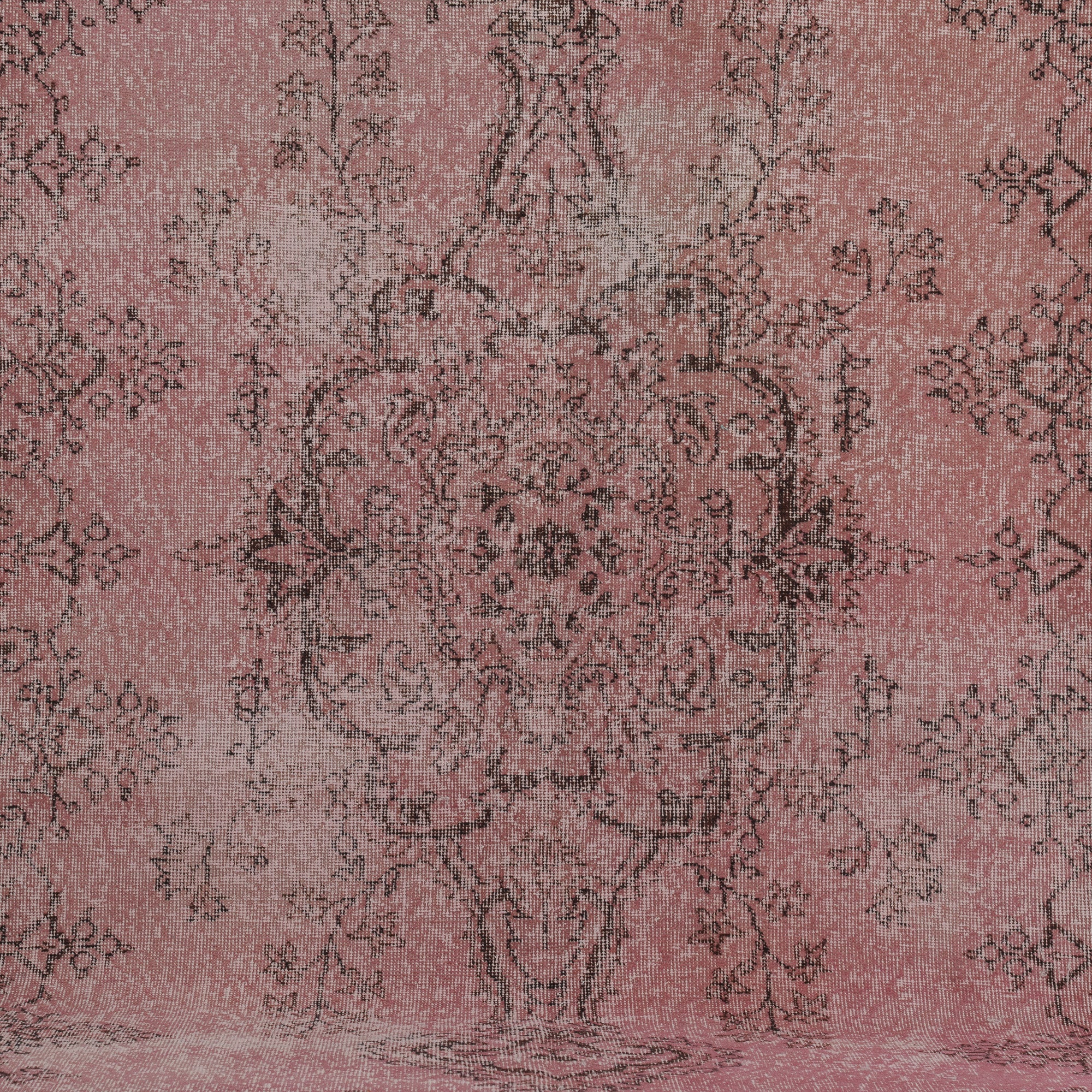Arrietty - Oriental Rug, Handcrafted for Luxury Living
