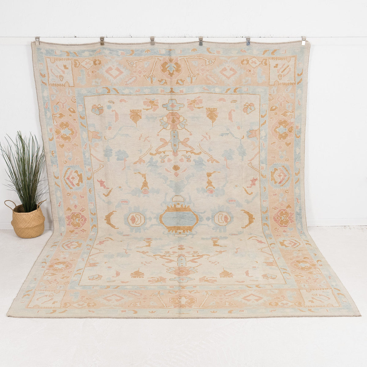 Auravelle - Vintage Turkish Area Rug