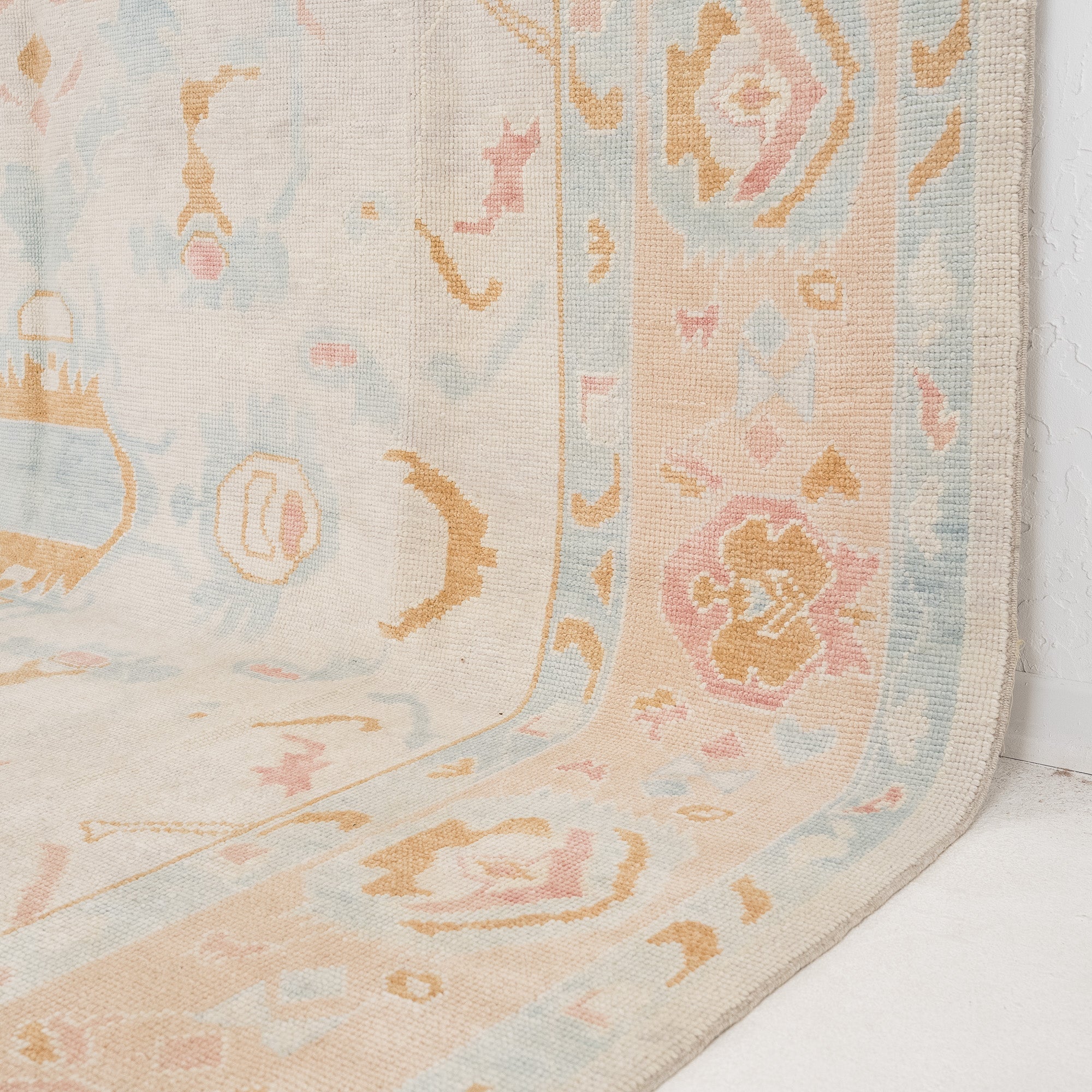 Auravelle - Vintage Turkish Area Rug
