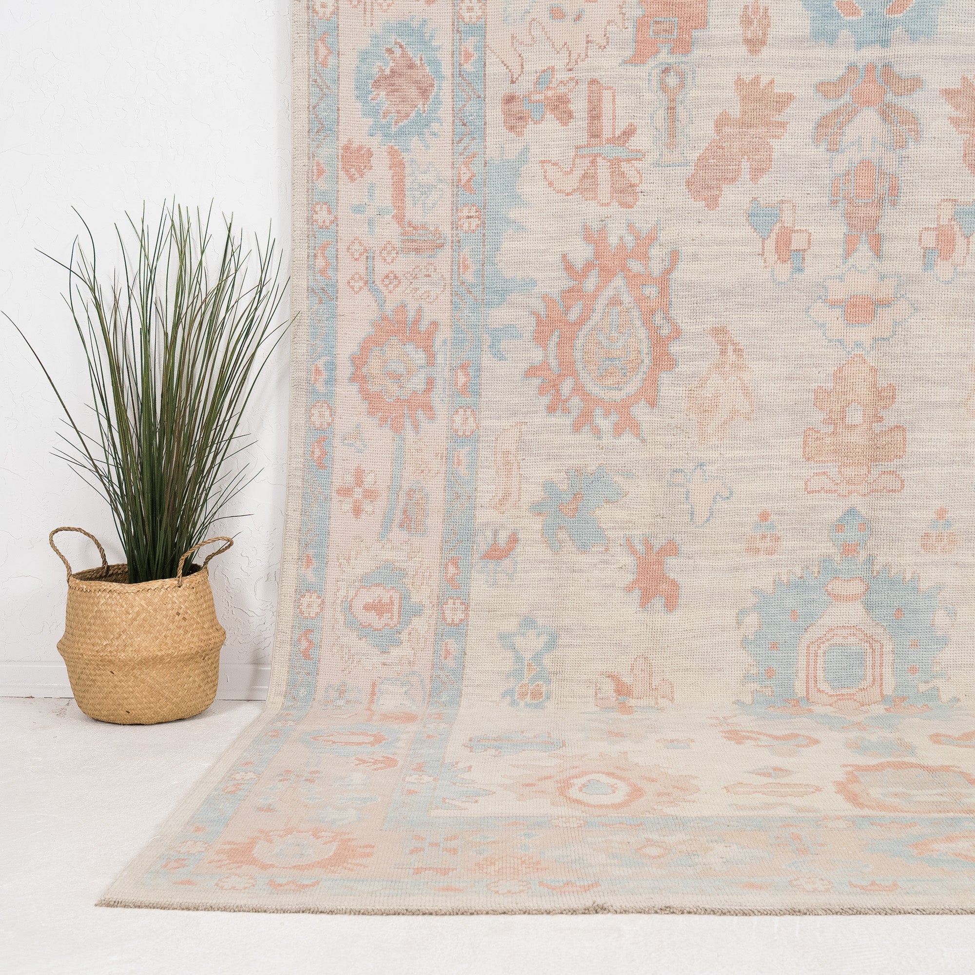 Elarivelle - Vintage Turkish Area Rug