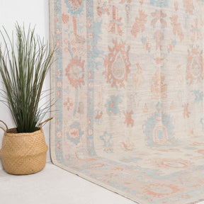 Elarivelle - Vintage Turkish Area Rug