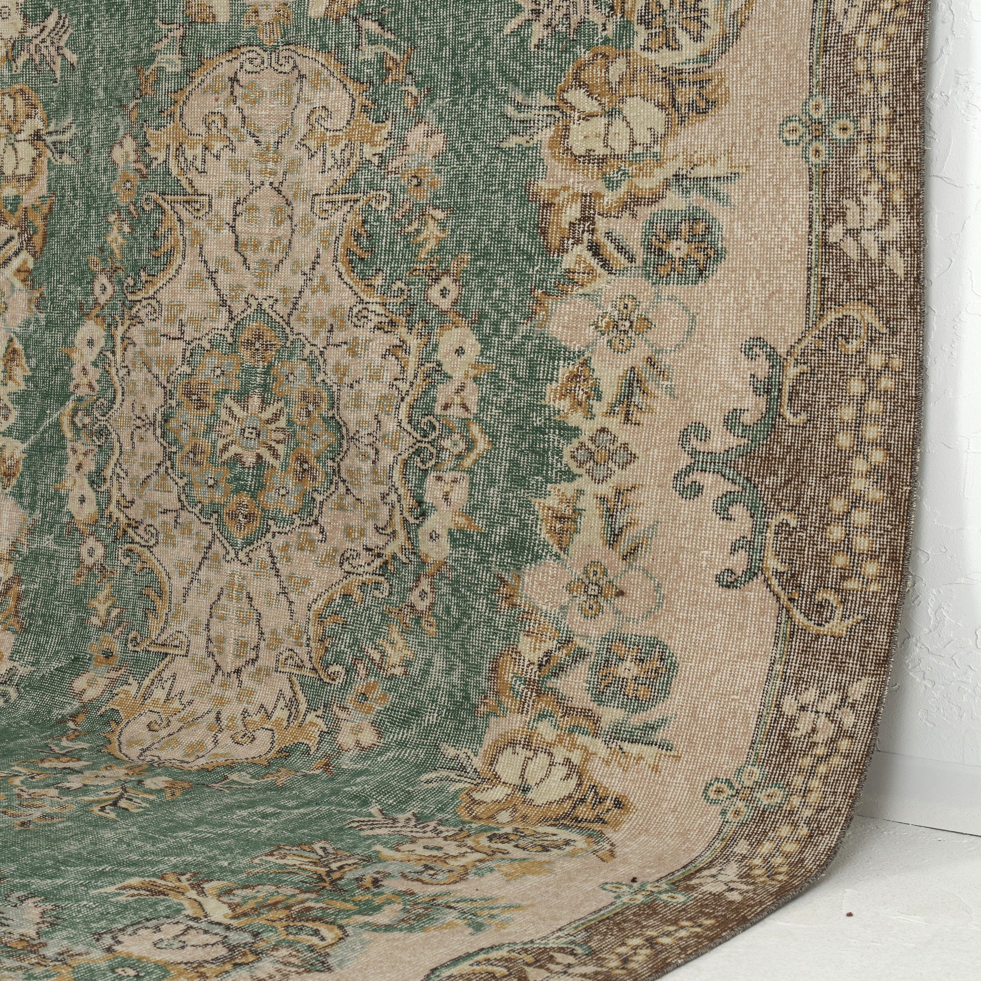 6x10 green area rug - a timeless choice for the living room, bedroom, entryway, office, kitchen & dining