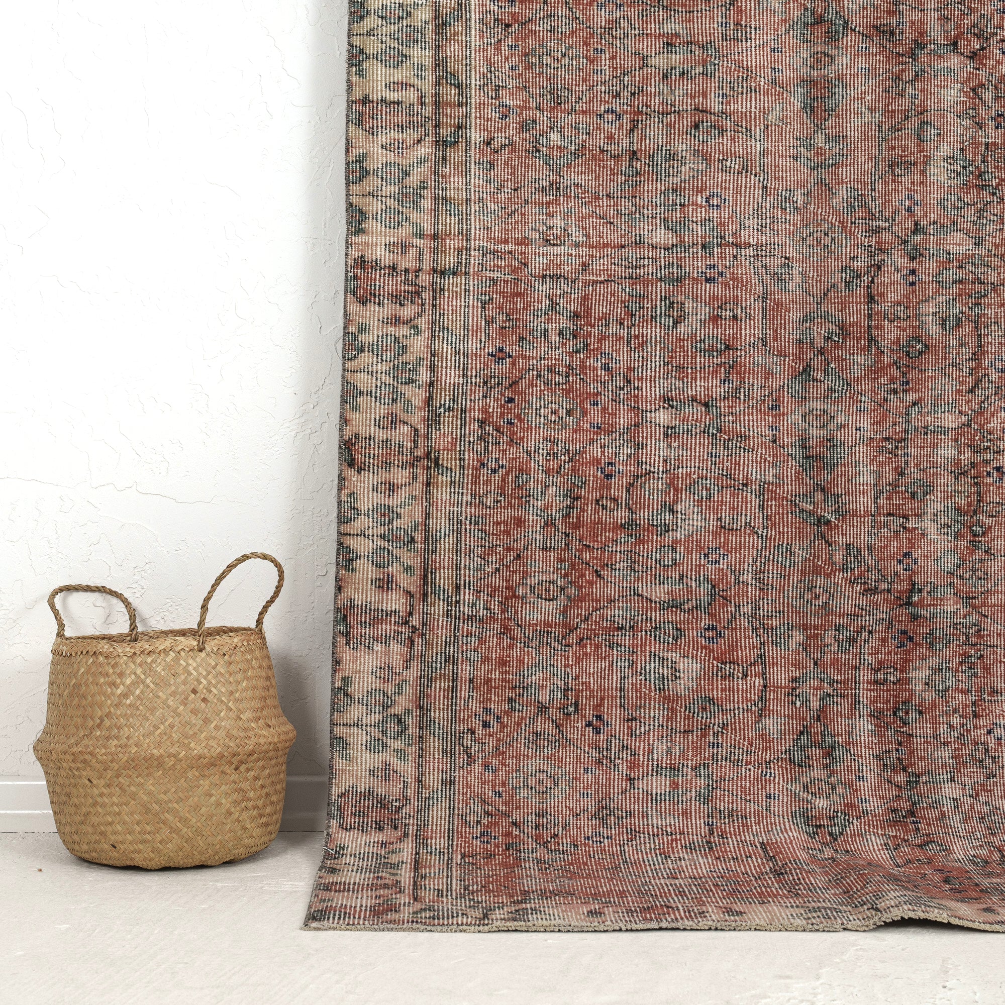 Authentic 4x8 area rug from turkish, in subtle pink tones