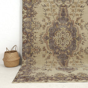 Esirya - Dining Room Rug, Authentic Oriental Design
