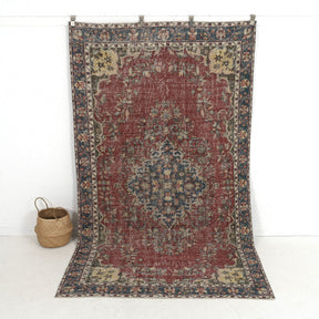 Perithia - Oriental Rug, Handcrafted for Luxury Living