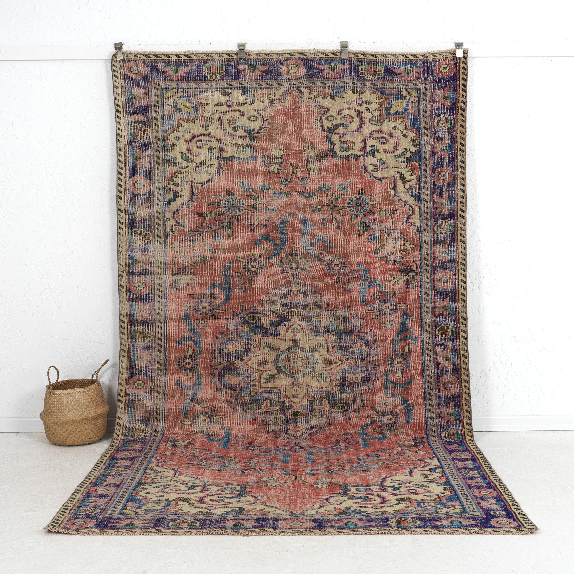 Falyra - Dining Room Rug, Authentic Oriental Design