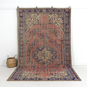 Falyra - Dining Room Rug, Authentic Oriental Design