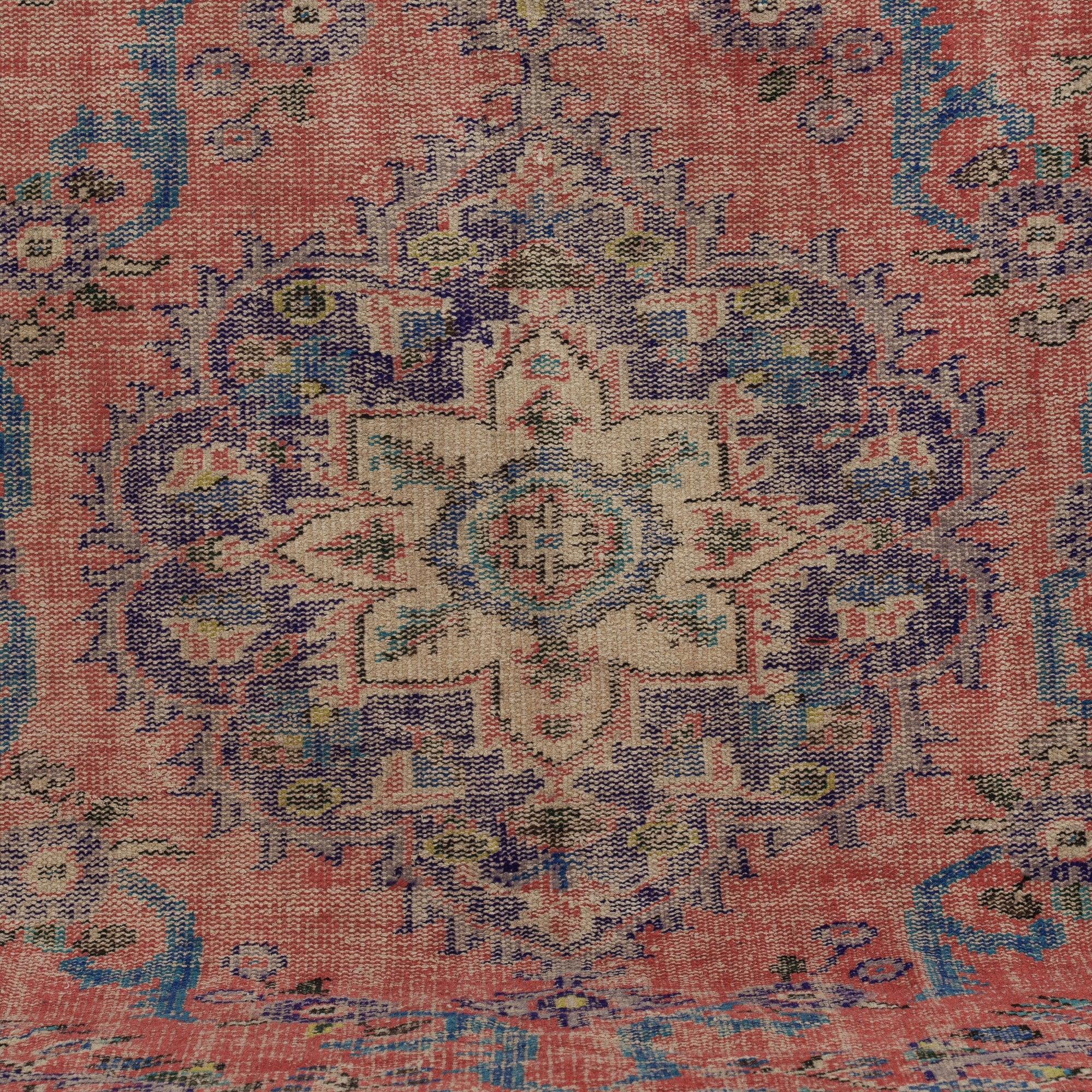 Falyra - Persian Rug, Handcrafted & Timeless