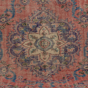 Falyra - Persian Rug, Handcrafted & Timeless
