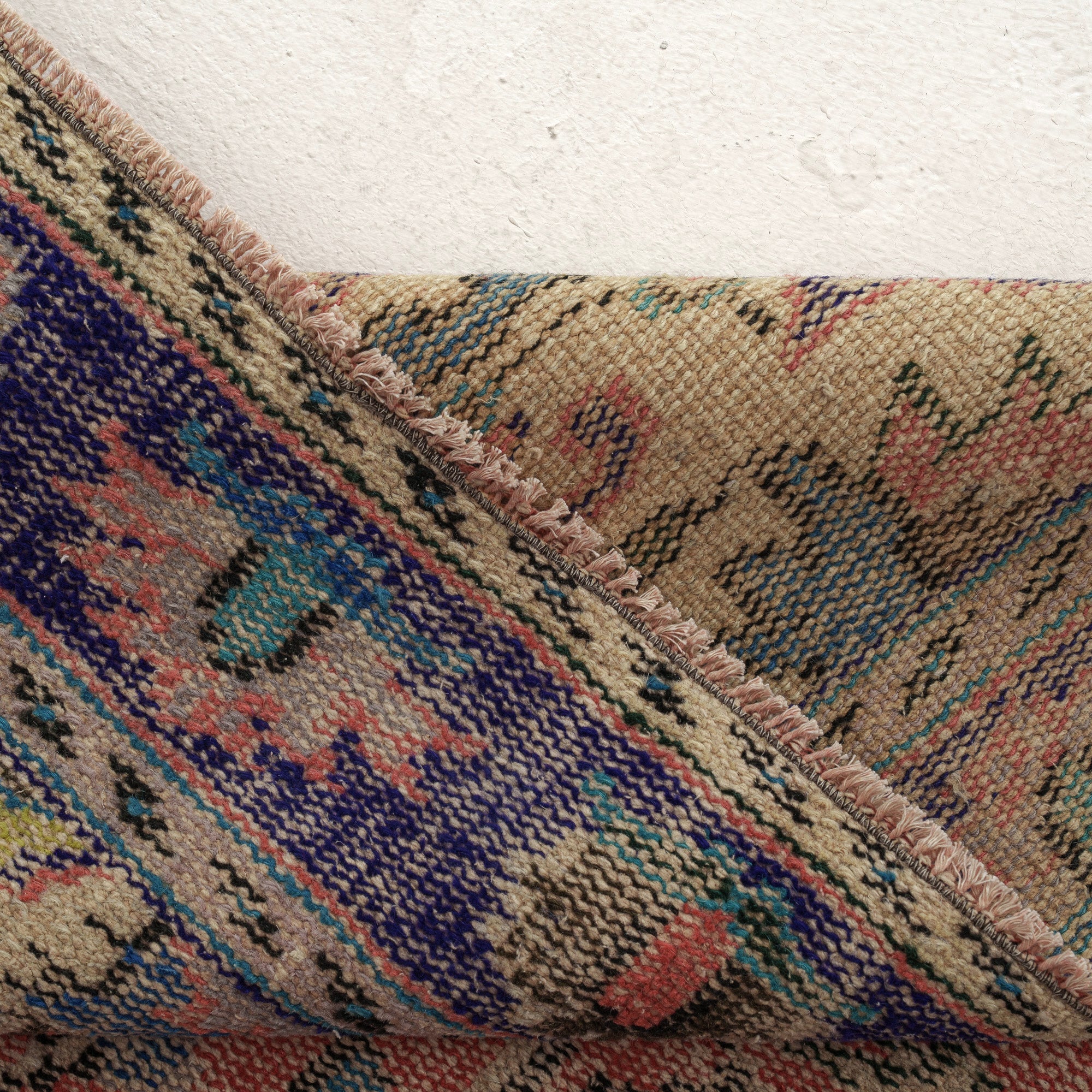 Falyra - Oriental Rug, Timeless & Exquisite