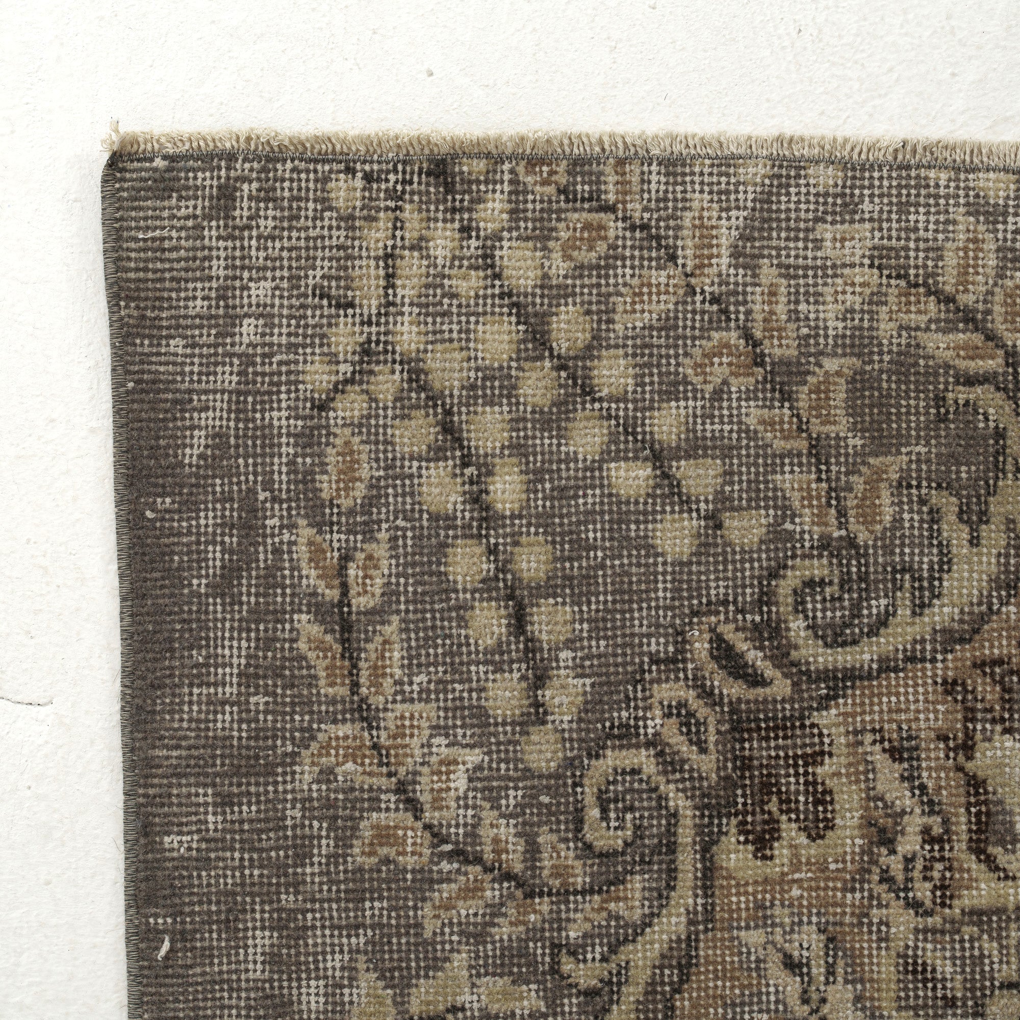 Malivya - Oriental Rug, Timeless & Exquisite