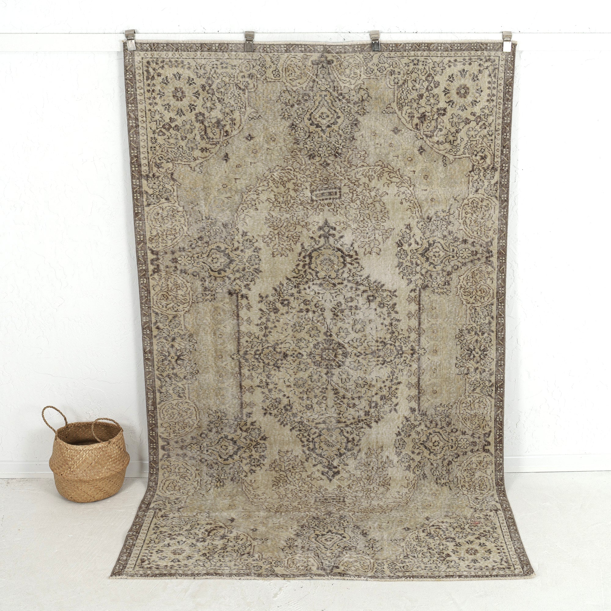 Urelia - Handmade Turkish Rug, Rich in Tradition