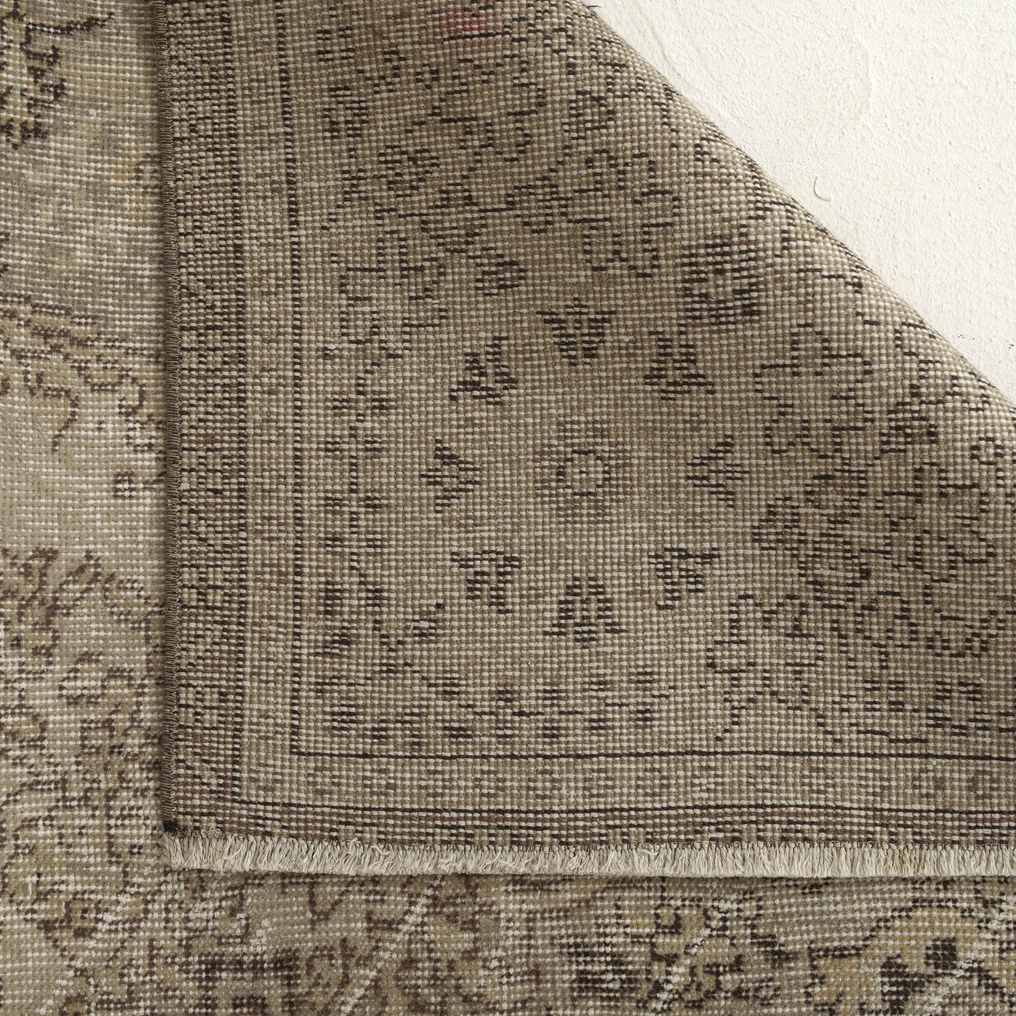 Urelia - Turkish Rug, Authentic and Vintage