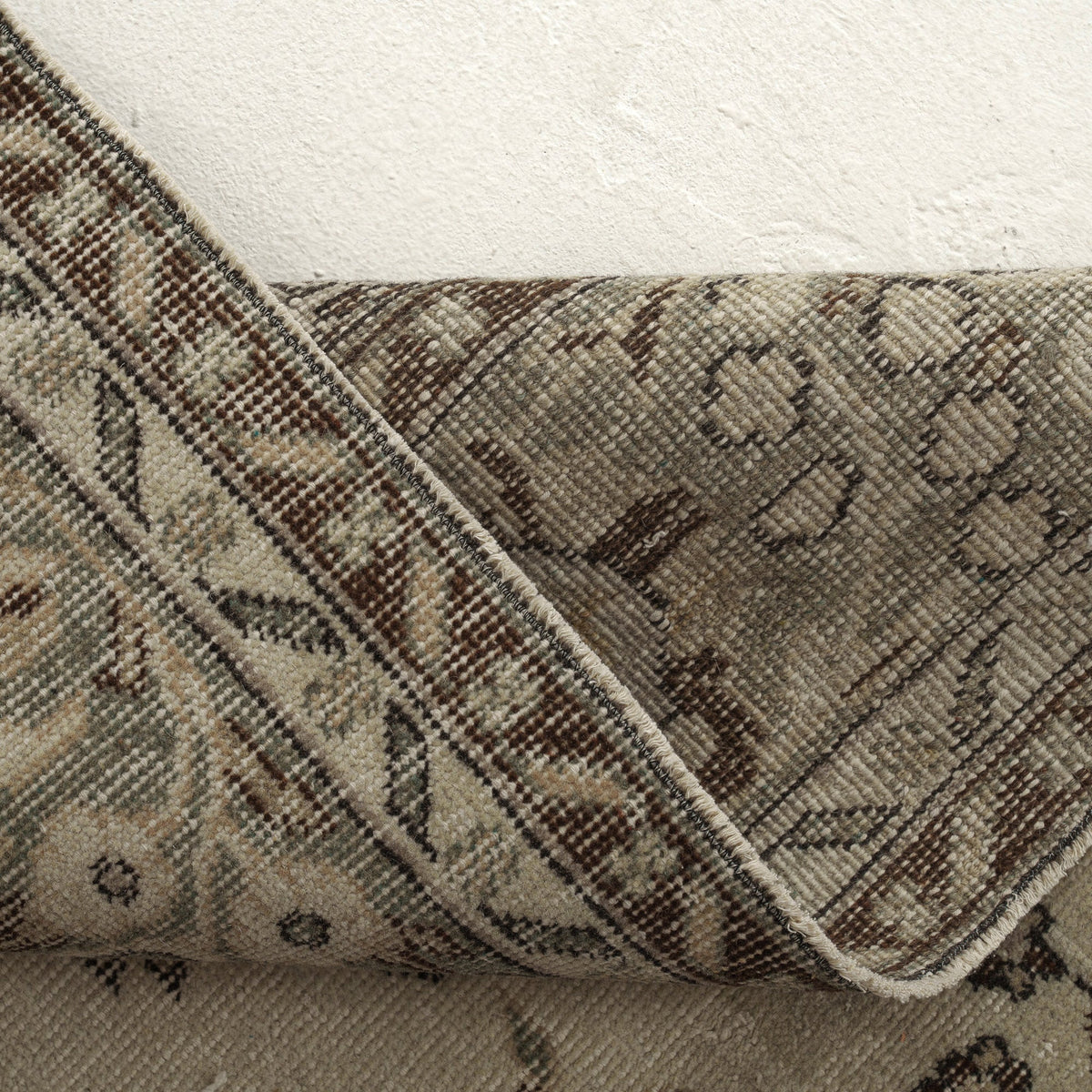 Abbey - Dining Room Rug, Classic Artisan Crafted