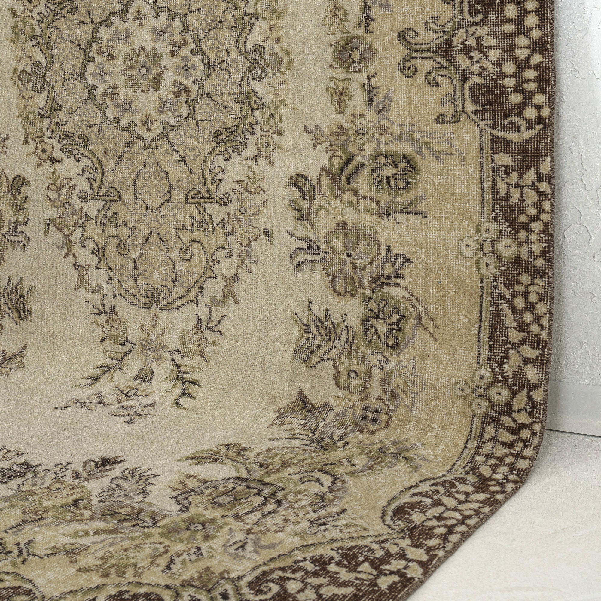 5' x 9' - Vintage Turkish Area Rug, Beige - Cirilyn | Kuden Rugs