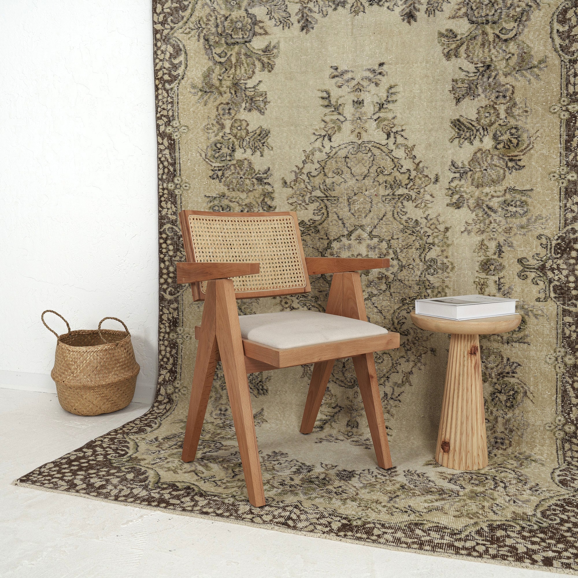 5' x 9' - Vintage Turkish Area Rug, Beige - Cirilyn | Kuden Rugs