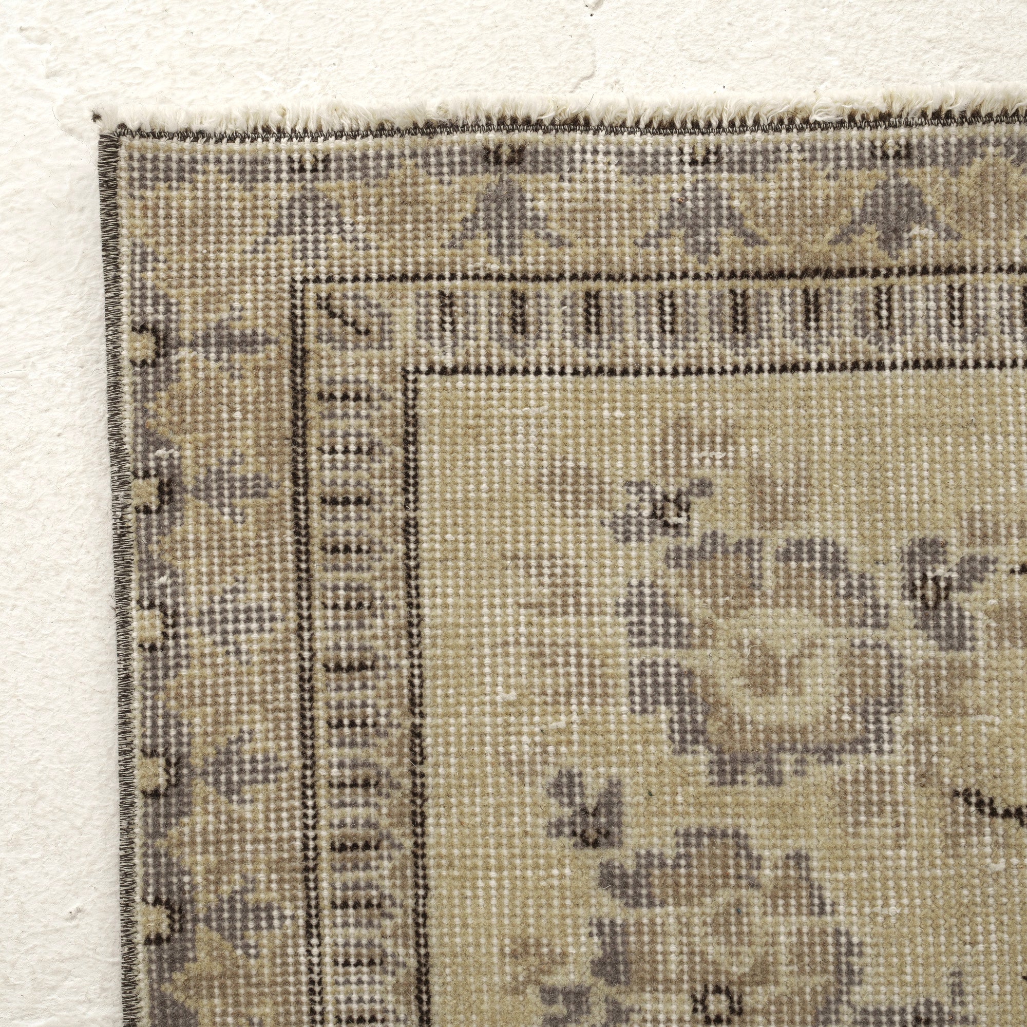Abella - Classic Turkish Rug, Vintage Heritage