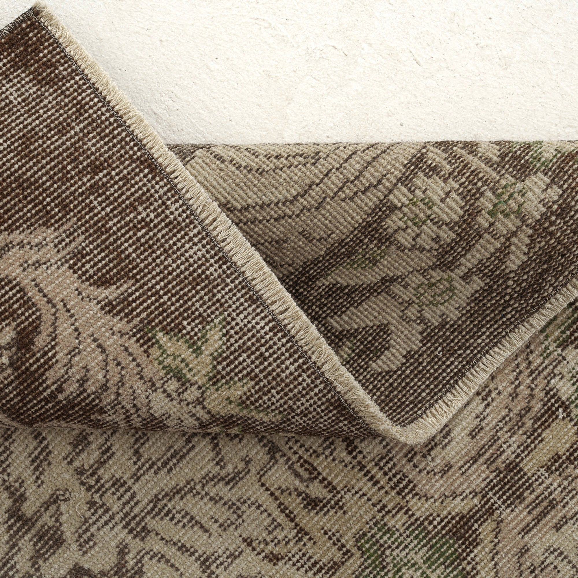 Anemone - Oriental Rug, Handcrafted for Luxury Living