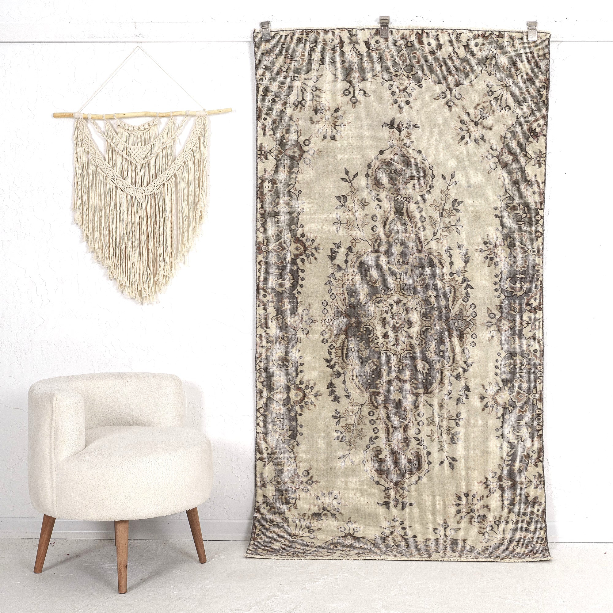 Fawnet - Oriental Rug, Exquisite Antique Design
