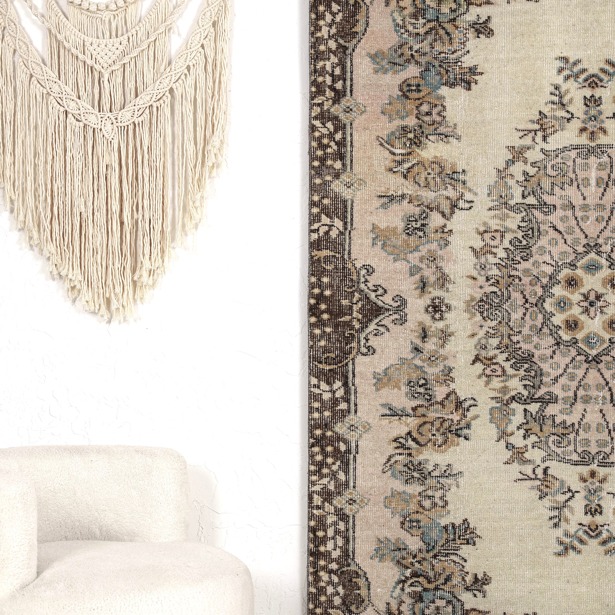 Fiorine - Persian Rug, Handcrafted & Timeless