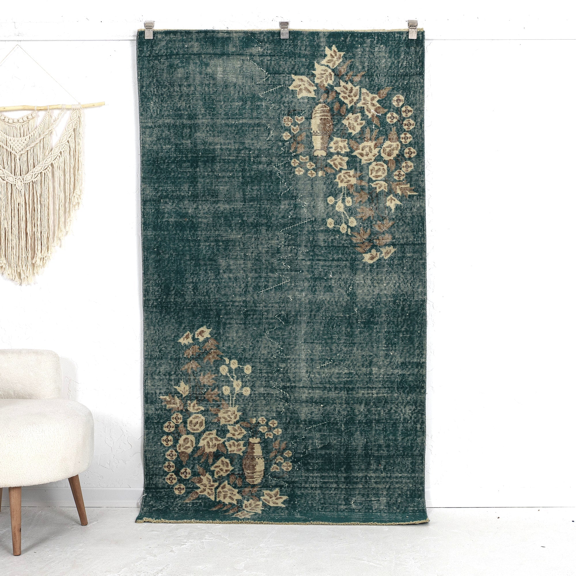 Kaprice - Turkish Rug, Authentic and Vintage