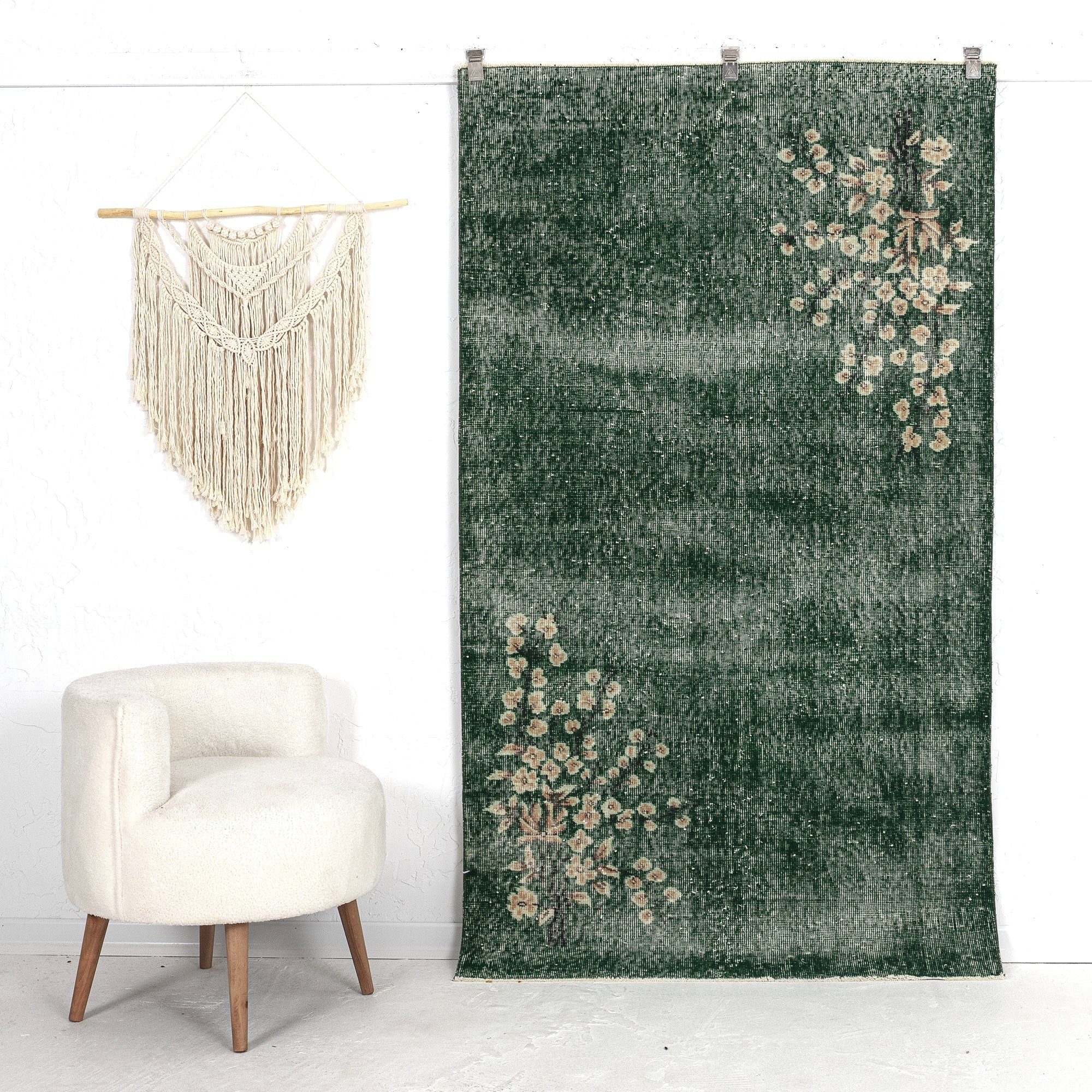 Kassia - Dining Room Rug, Elegant Oriental Style