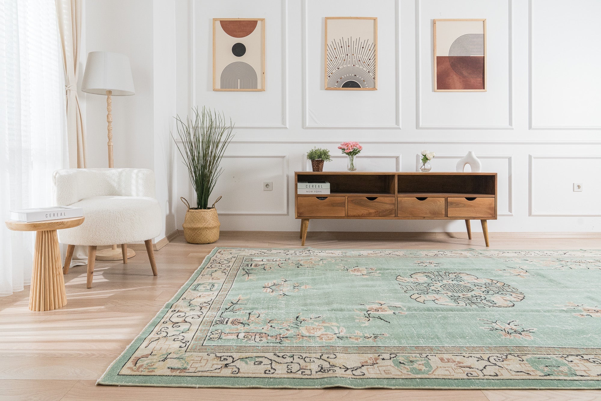 Paisleigh - Persian Rug, Handcrafted & Timeless