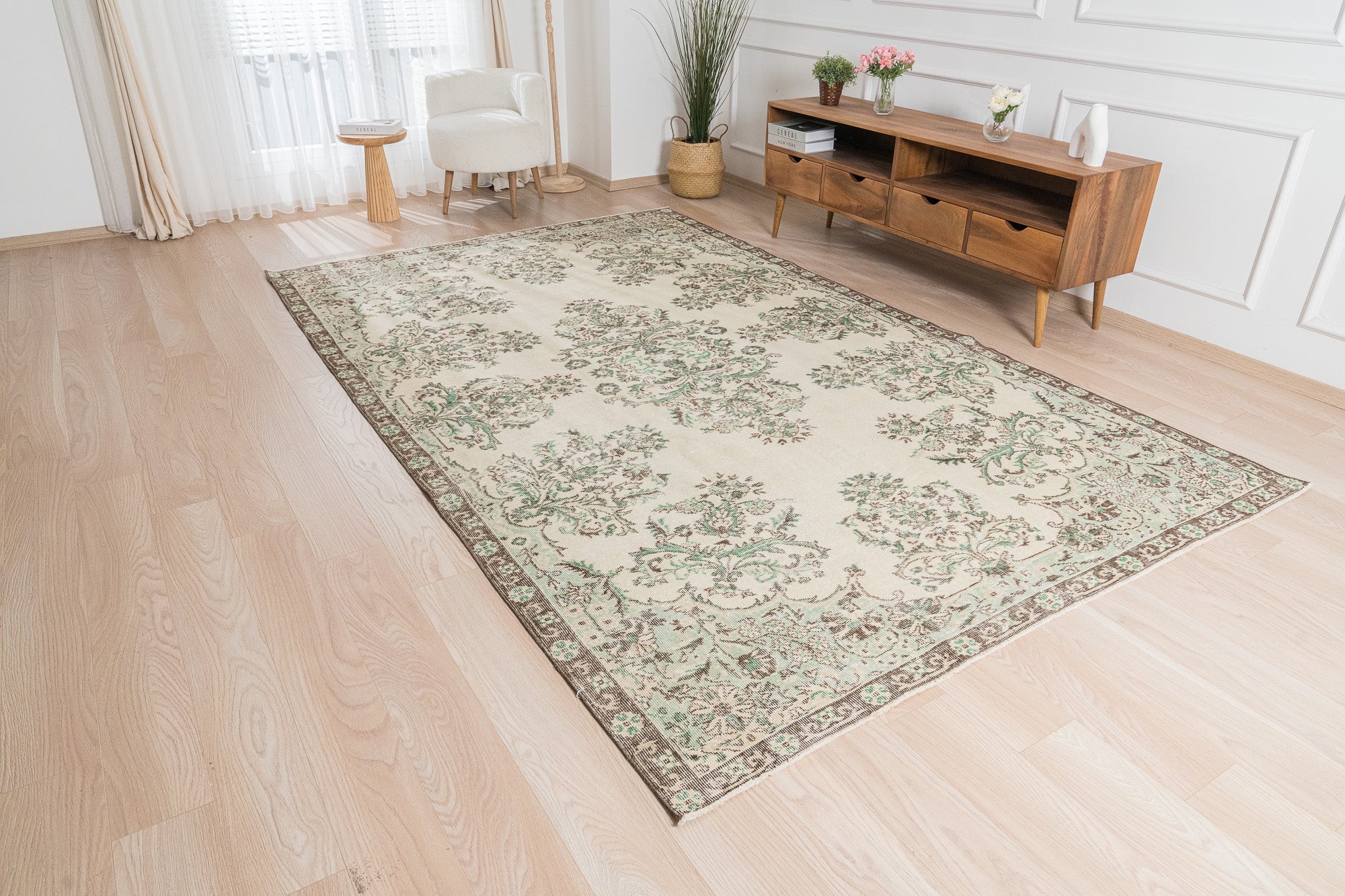 Inka - Classic Turkish Rug, Vintage Heritage