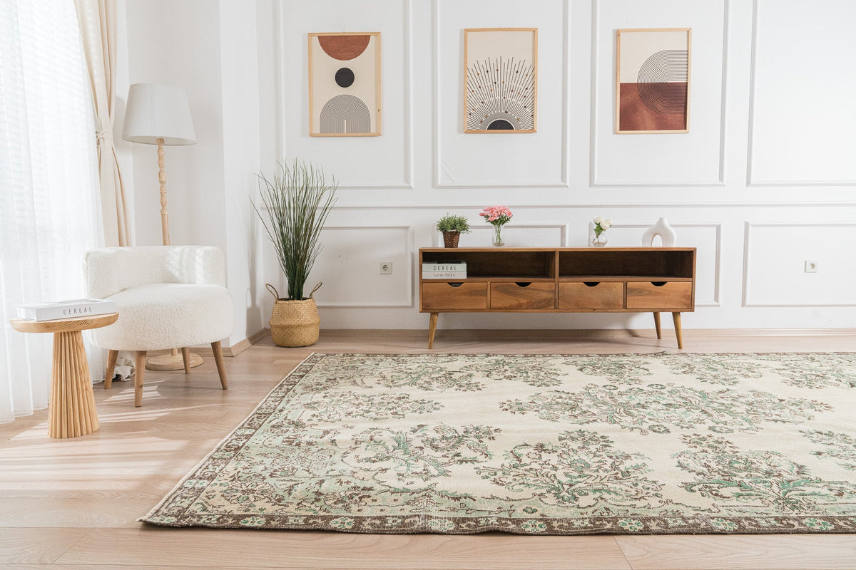 Inka - Elegant Living Room Rug, Antique Charm