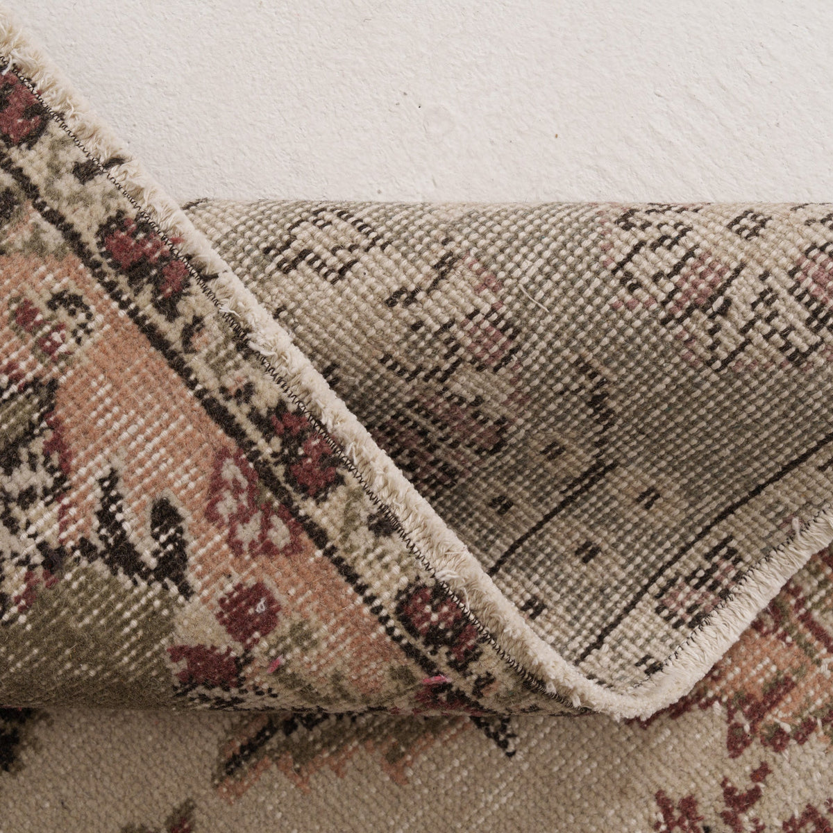 5x9 Vintage Rug