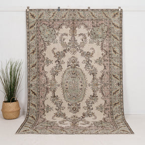 6x9 Persian Rug