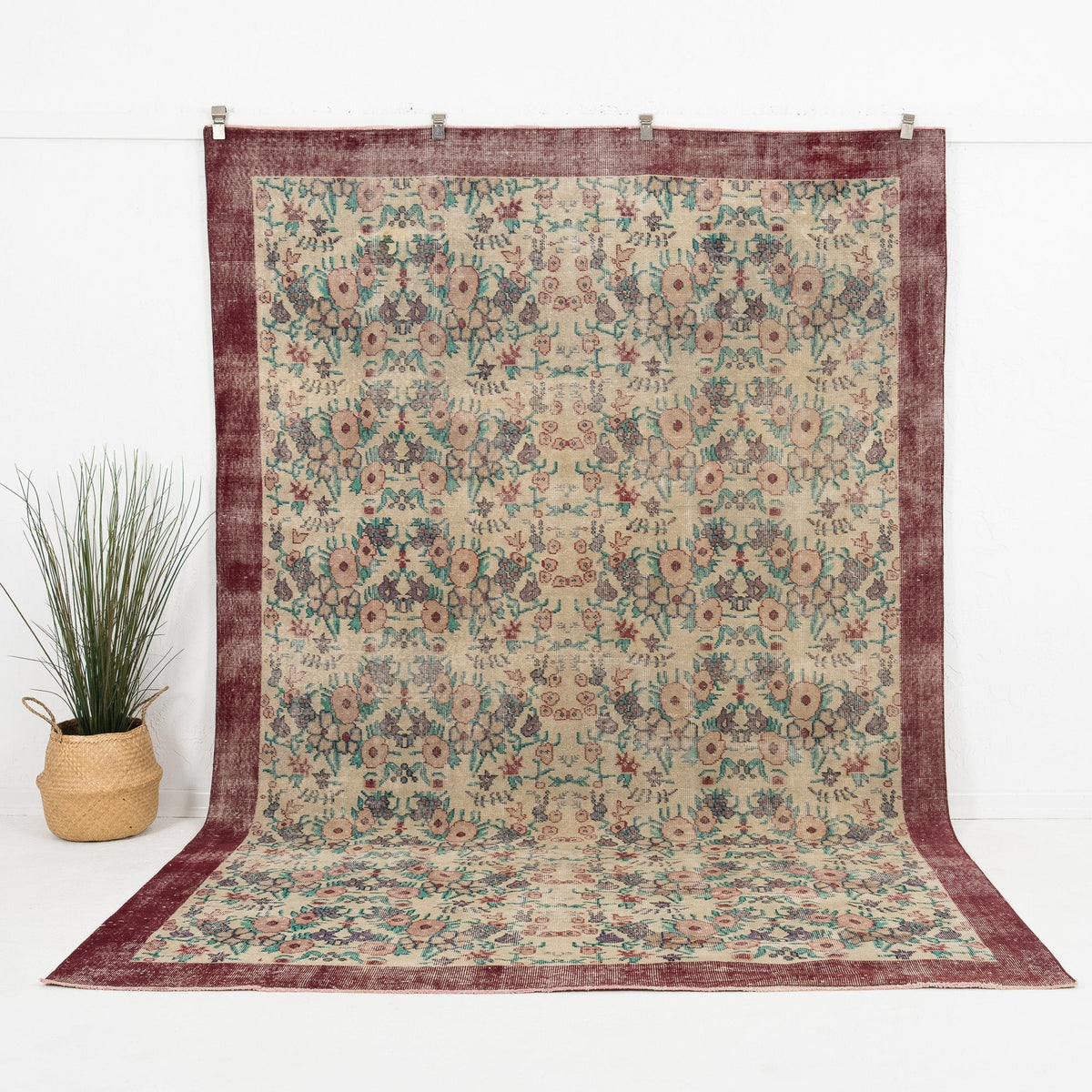 Thalirae - Vintage Turkish Area Rug
