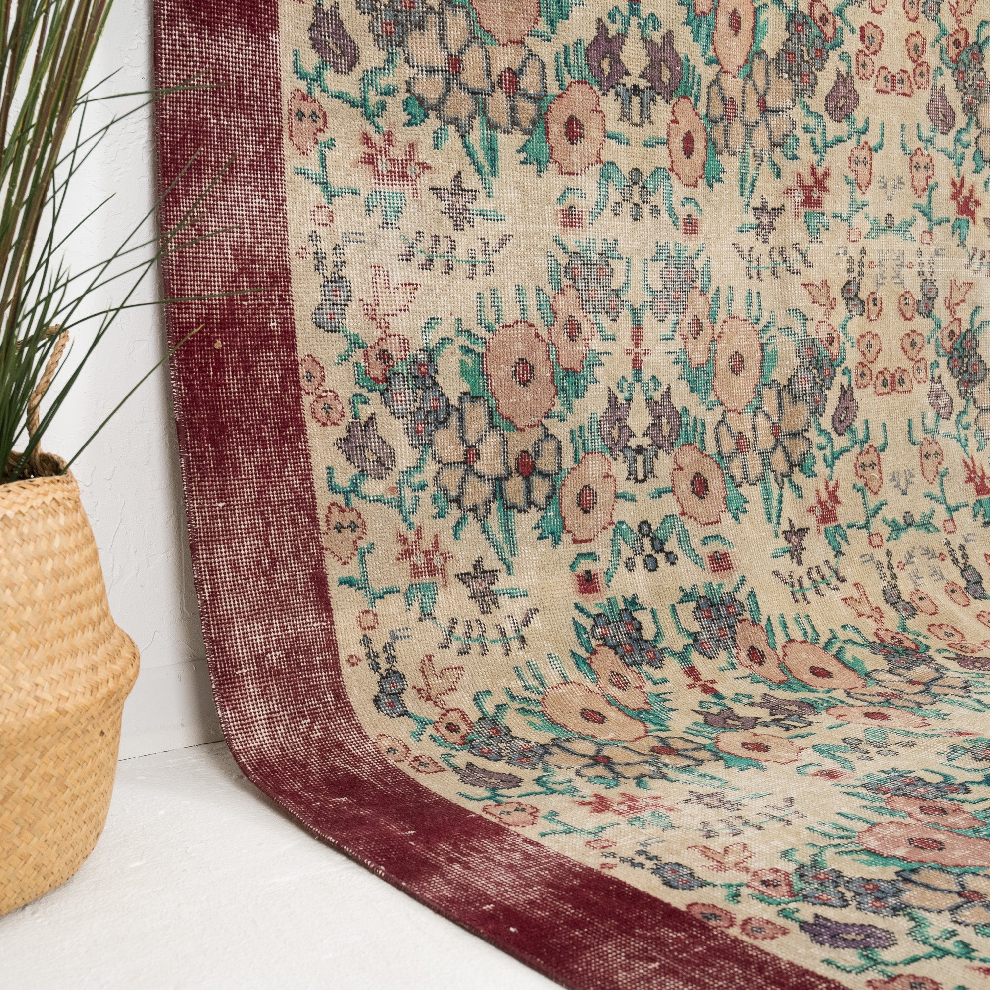 Thalirae - Vintage Turkish Area Rug