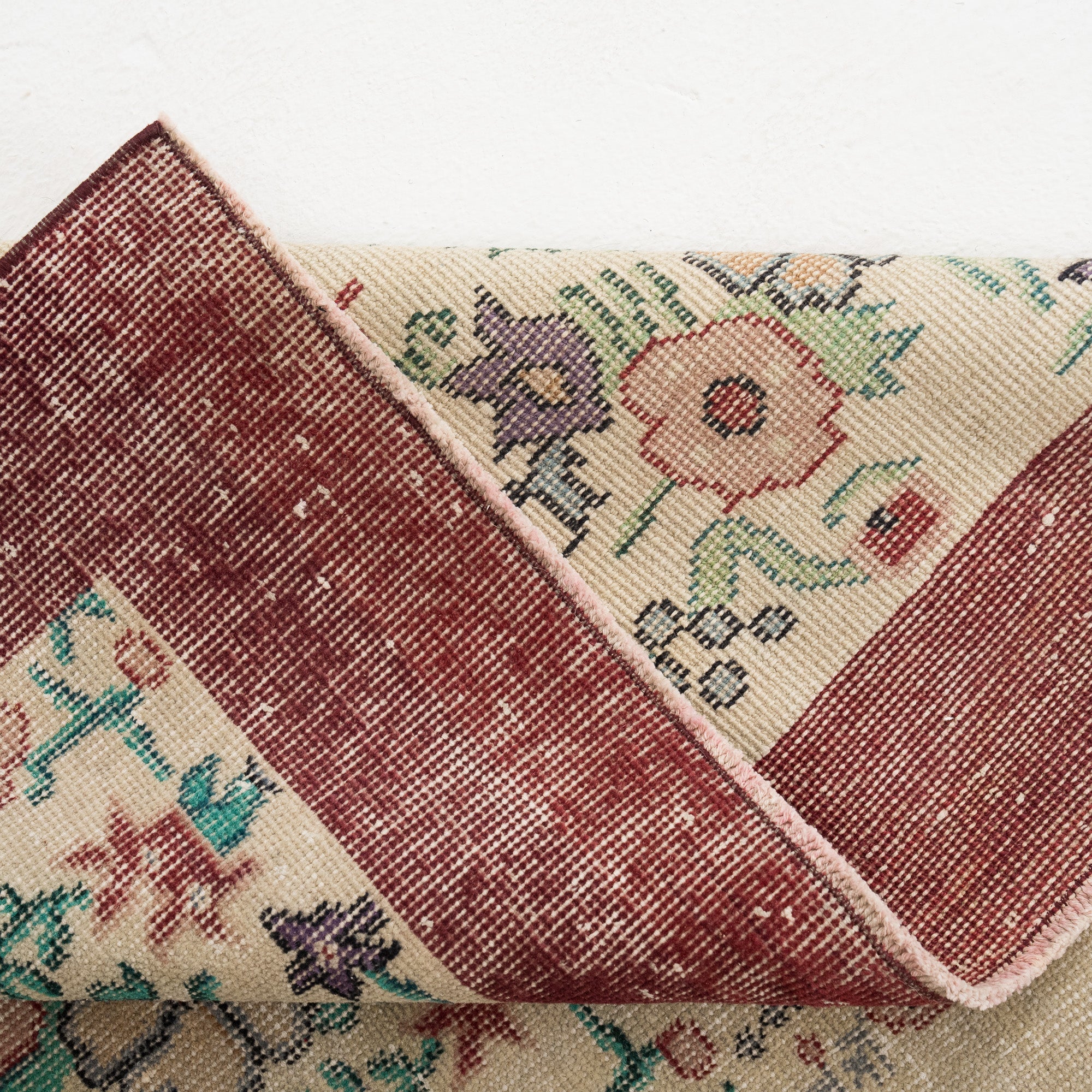 Thalirae - Vintage Turkish Area Rug