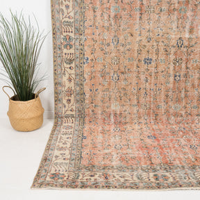 Jasilyn - Vintage Turkish Area Rug