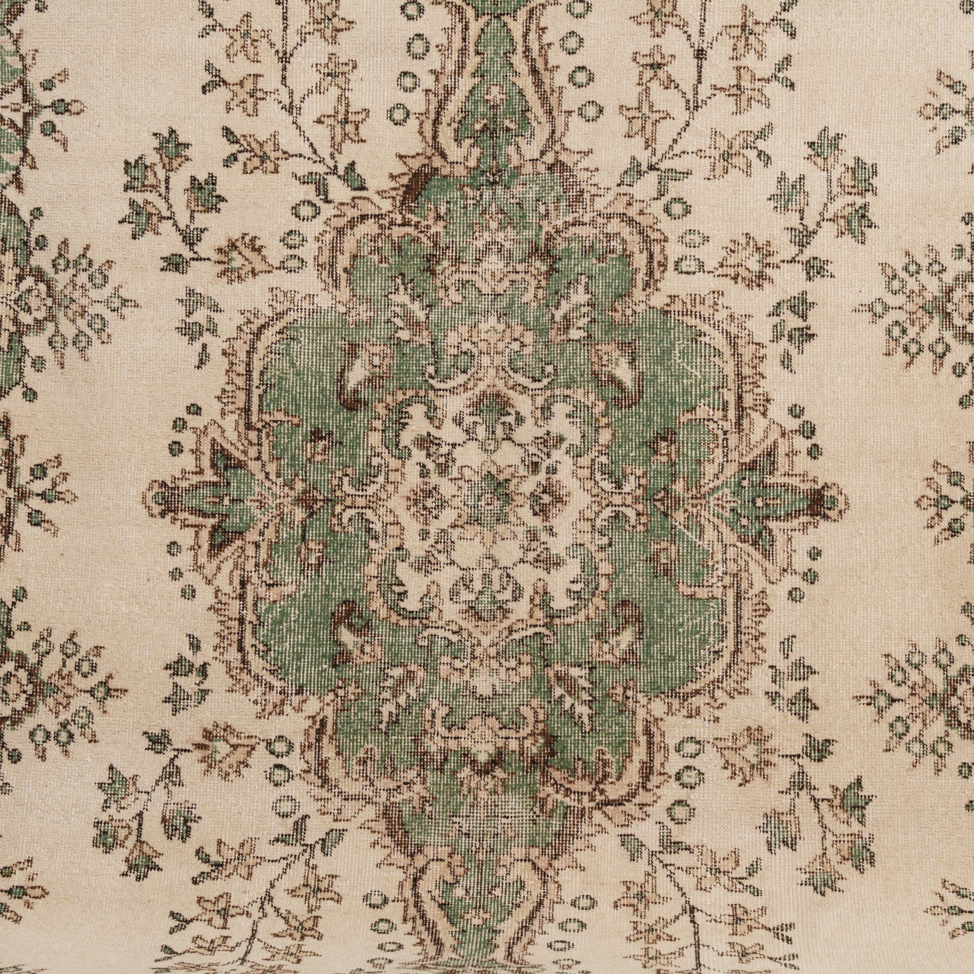 6x9 Vintage Rug