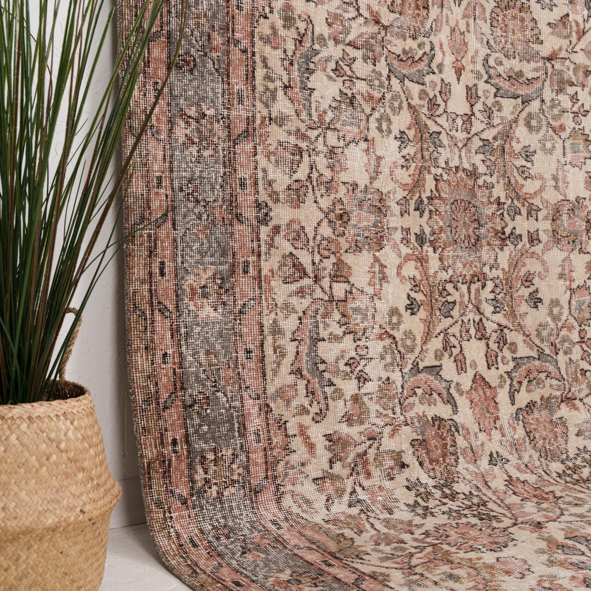 5x10 Beige Turkish Rug
