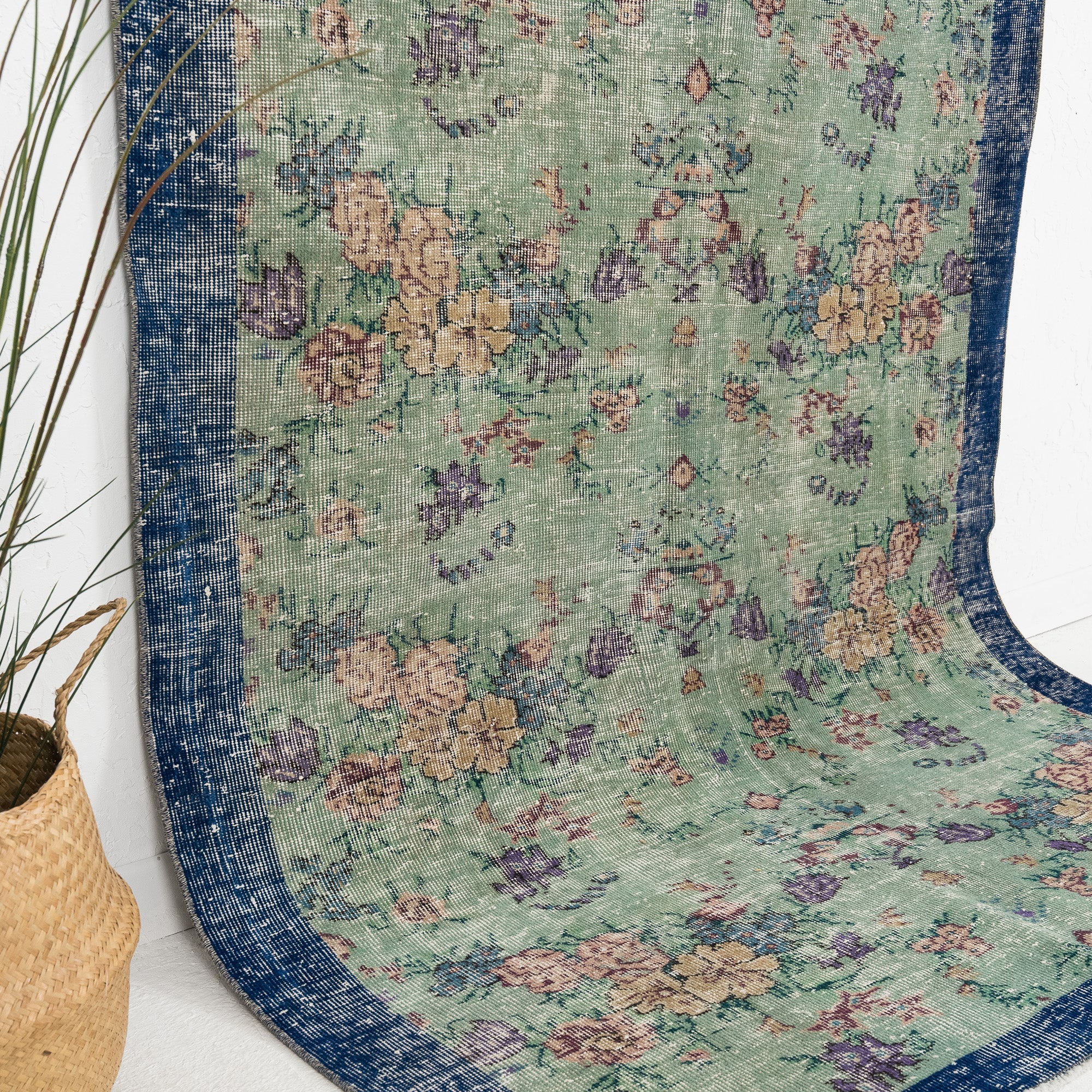 Valestra - Vintage Turkish Area Rug