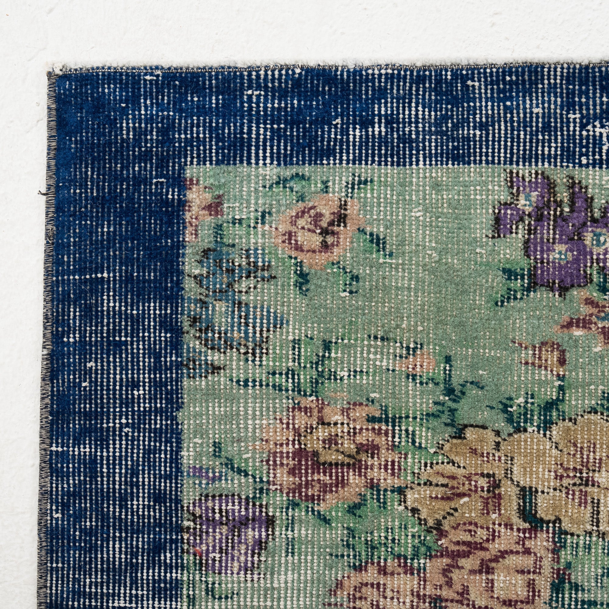 Valestra - Vintage Turkish Area Rug