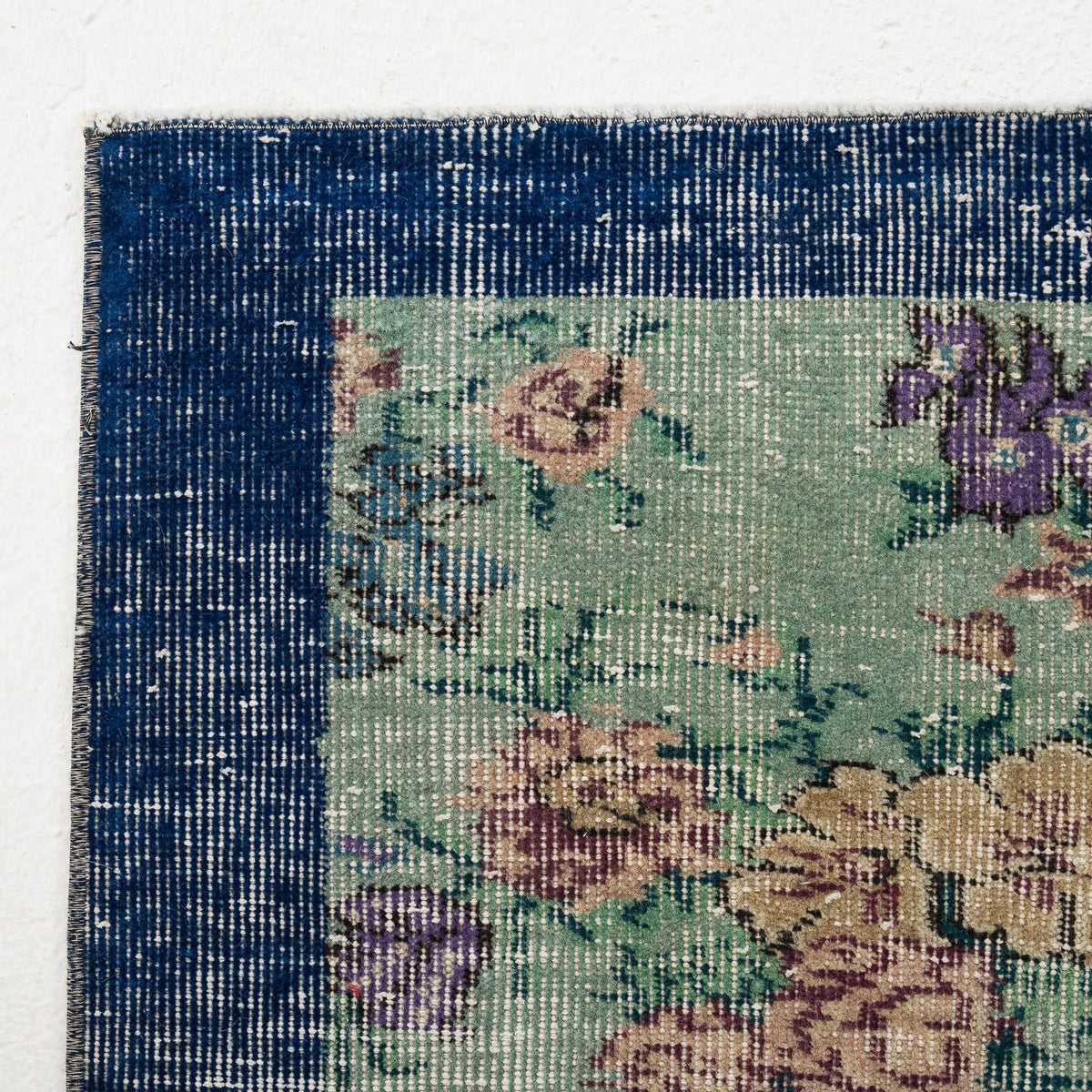 Valestra - Vintage Turkish Area Rug