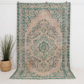 Felarise - Vintage Turkish Area Rug