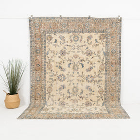 Daevina - Vintage Turkish Area Rug