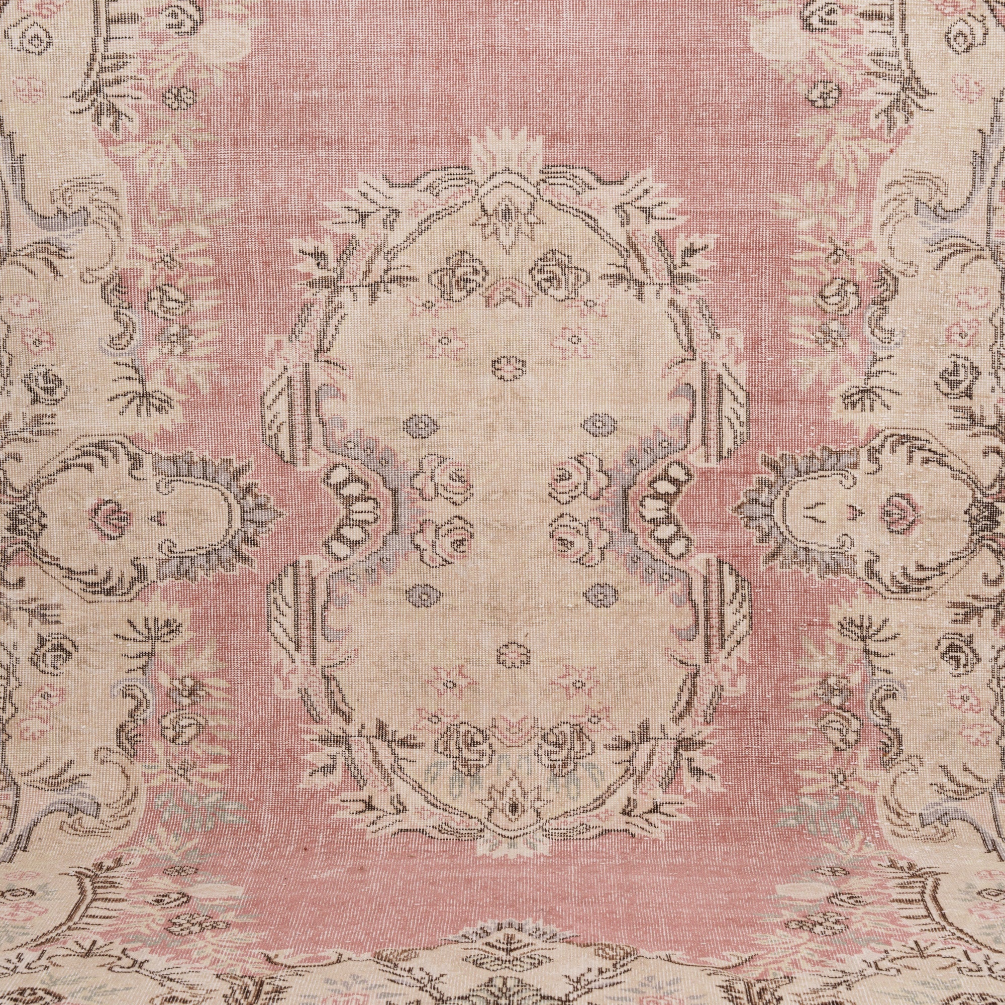 6x10 Vintage Rug