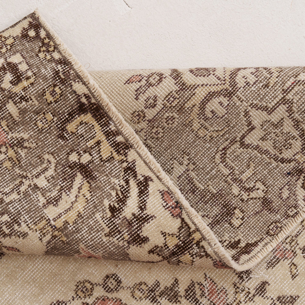 Floral 7x10 Beige Rug