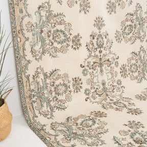 Vaelina - Vintage Turkish Area Rug