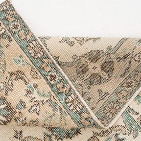 Vaelina - Vintage Turkish Area Rug