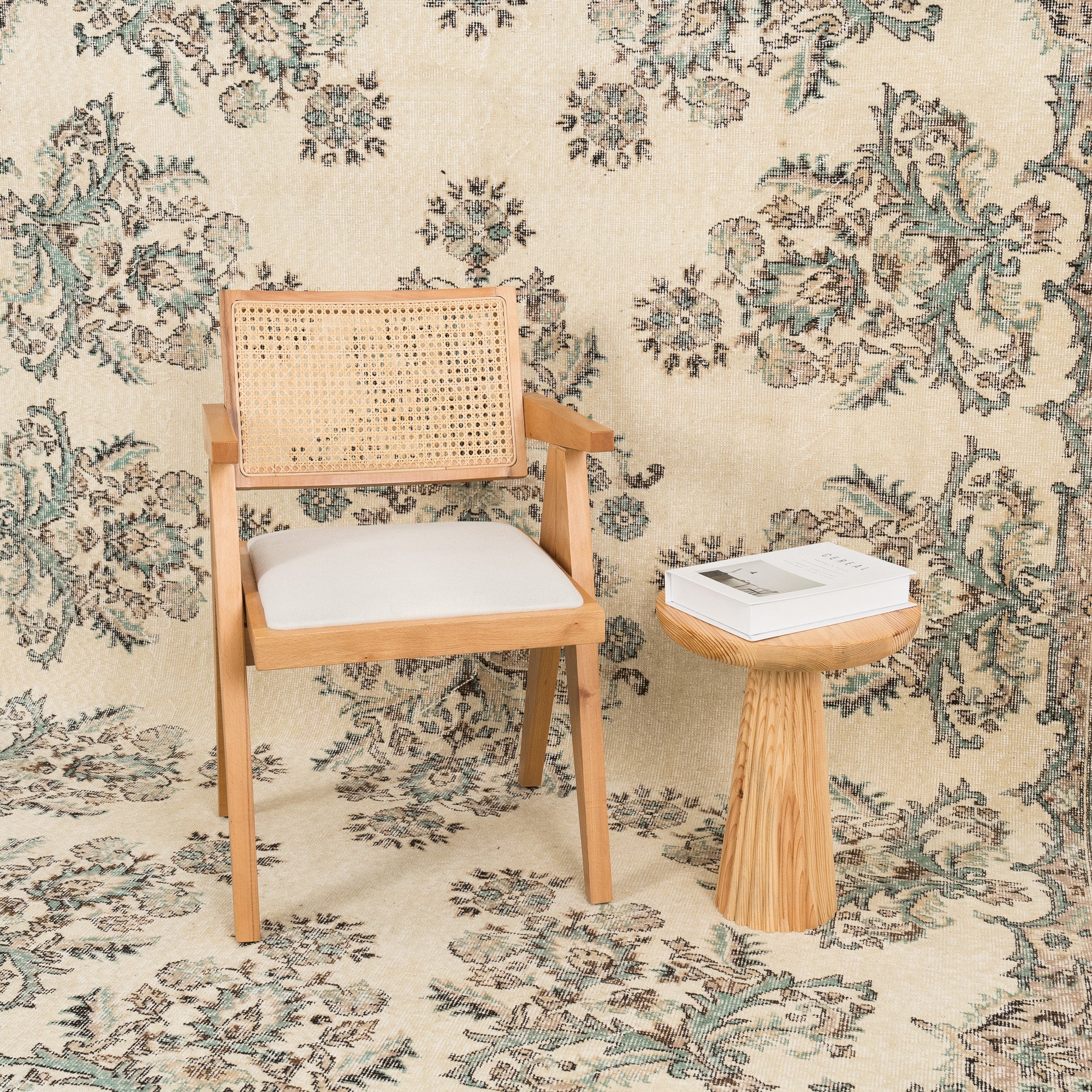 Serenique - Vintage Turkish Area Rug