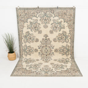 Serenique - Vintage Turkish Area Rug